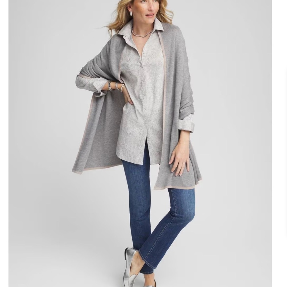 Chicos travel Wrap